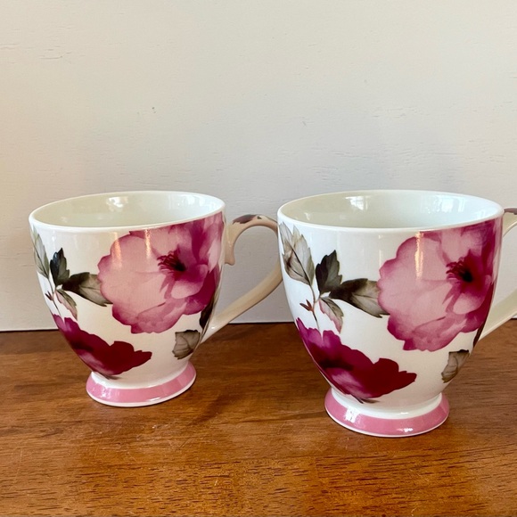 The English Mug Co Fine China 12 Oz Coffee Tea Footed Set Of 2 Mugs - Picture 6 of 6